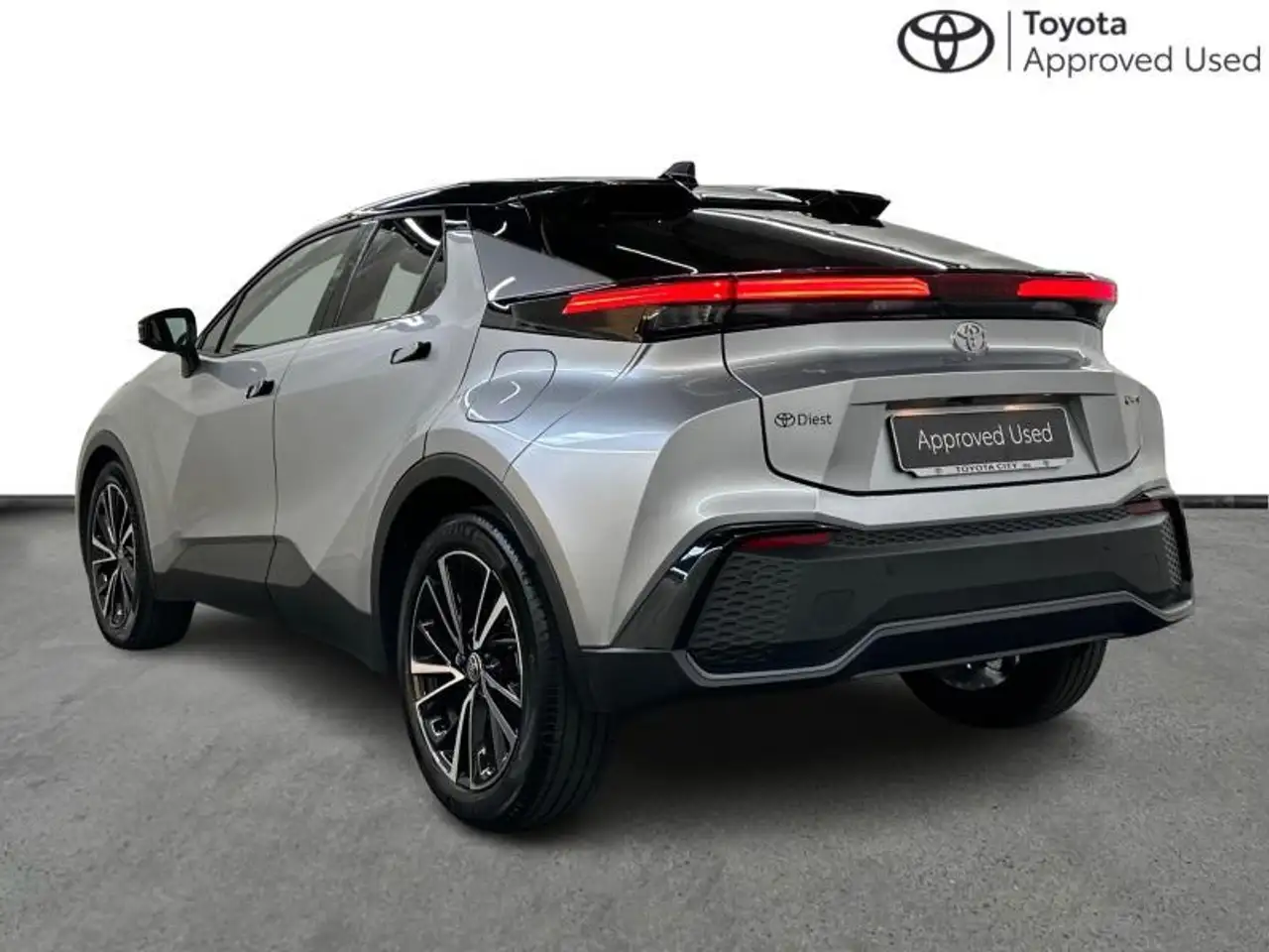 Toyota C-HR Premium, миниатюра 2
