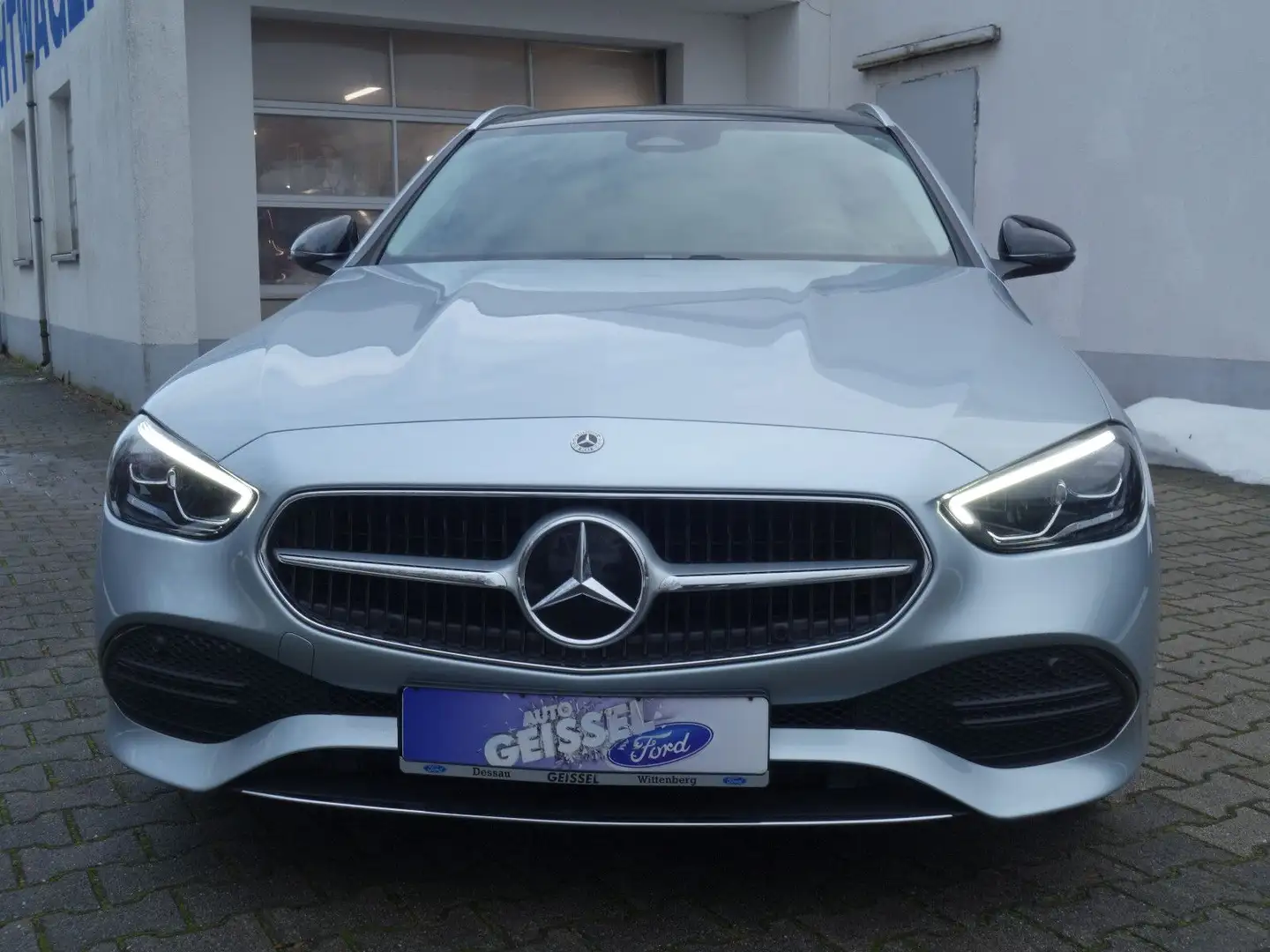Mercedes-Benz C 180 T Avantgarde,LED.AHK.Panorama.SHZ Argent - 2