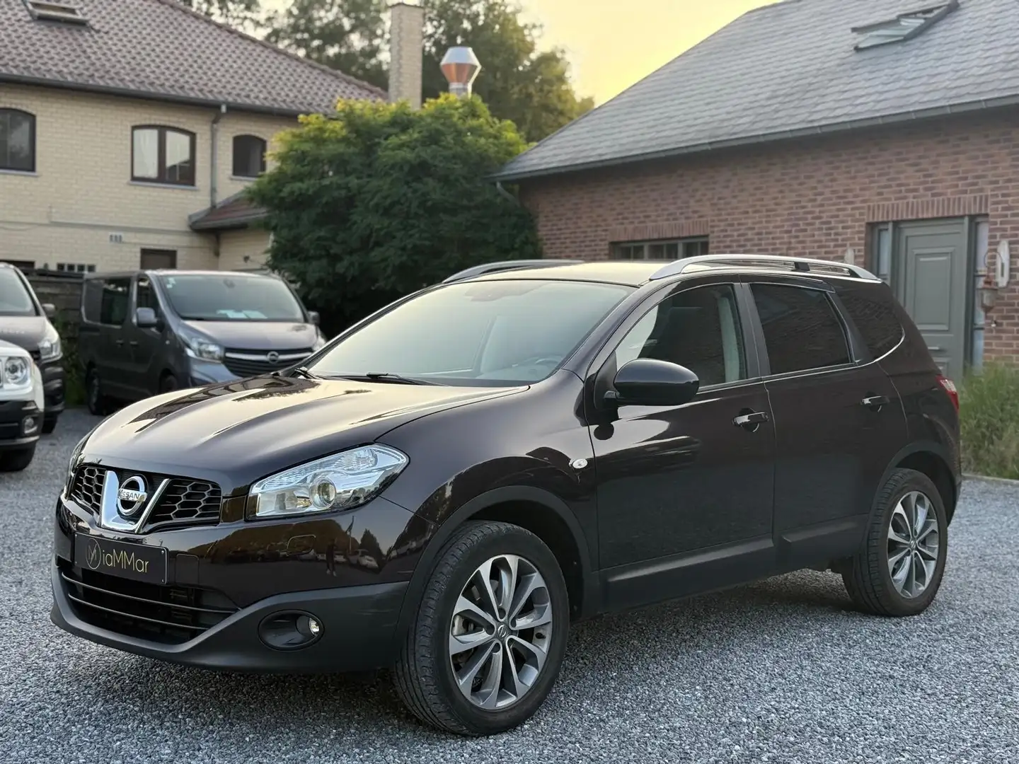 Nissan Qashqai+2 2.0 4x4 CVT - 1