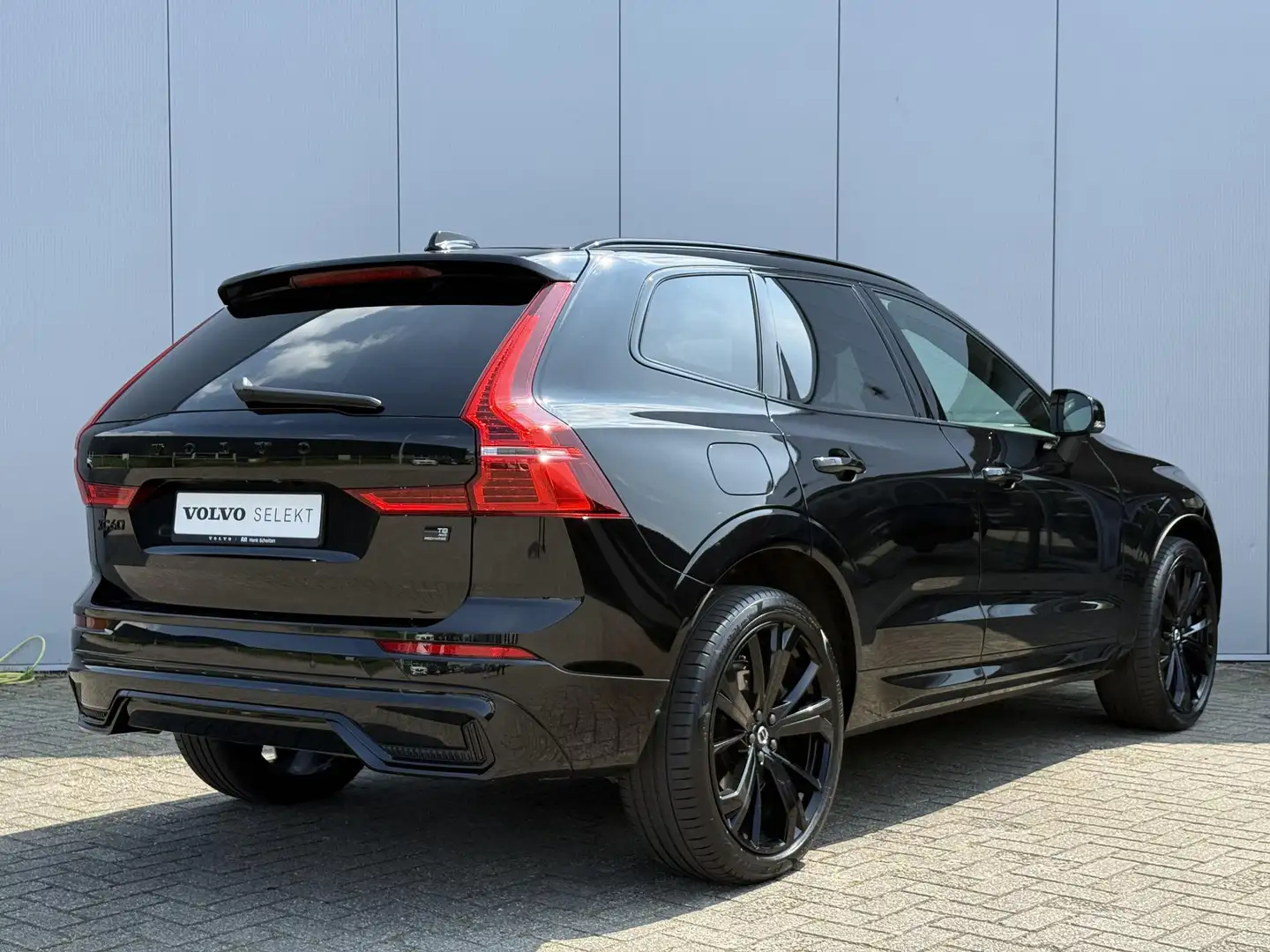 Volvo XC60 T8 Plug-in hybrid AWD AUT8 455PK Plus | Black Edit Schwarz - 2