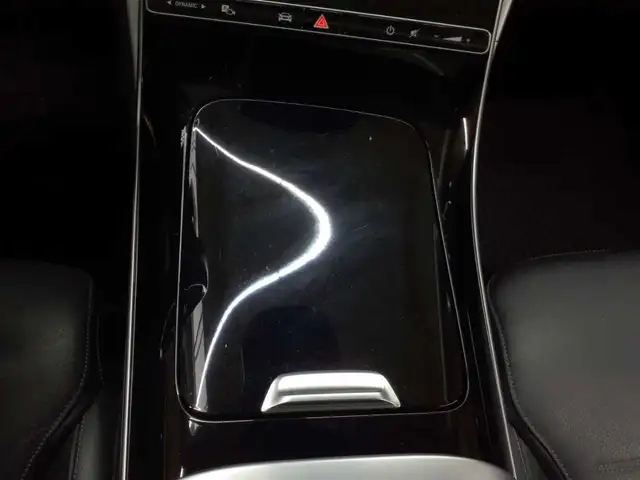 Mercedes-Benz C-Class view 10