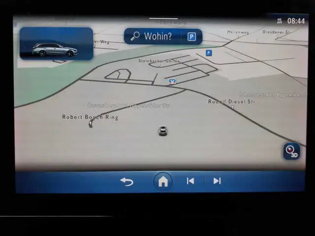 Mercedes-Benz C-Class view 12