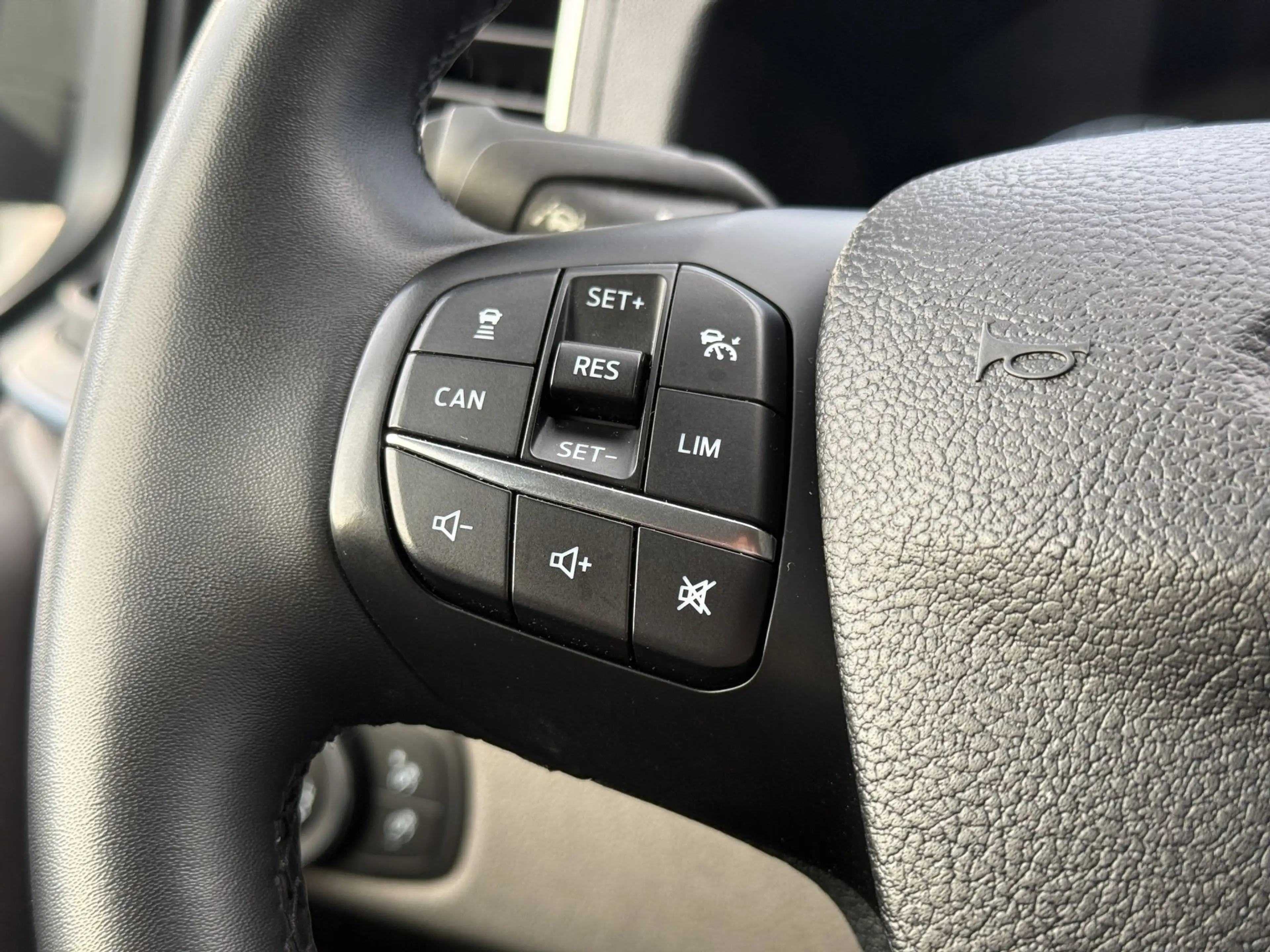 Ford Tourneo Custom 2.0 TDCi 320 L2 Active Aut. Bi-Xenon/Kamera/ACC/B — photo 25