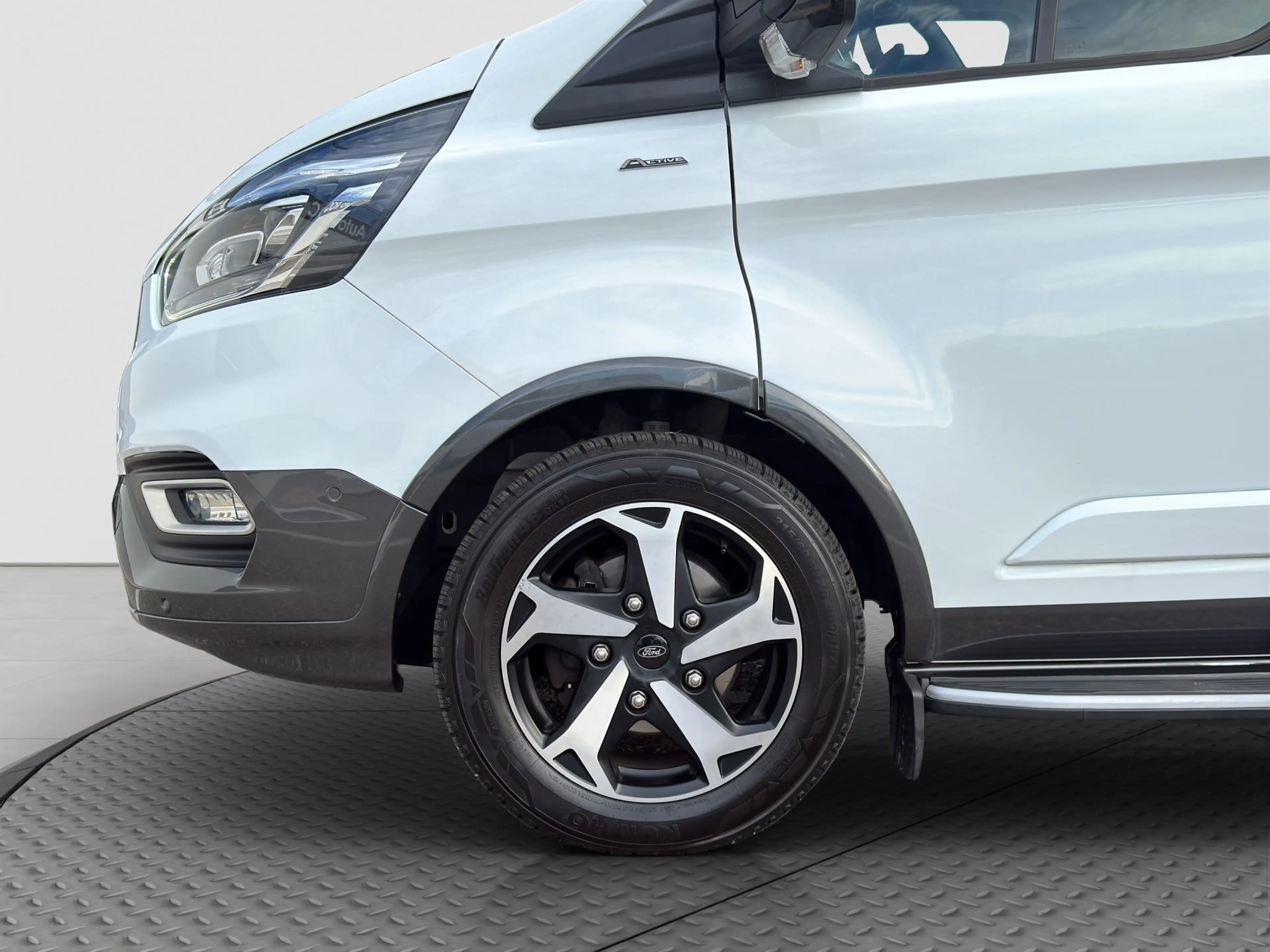 Ford Tourneo Custom 2.0 TDCi 320 L2 Active Aut. Bi-Xenon/Kamera/ACC/B — photo 19