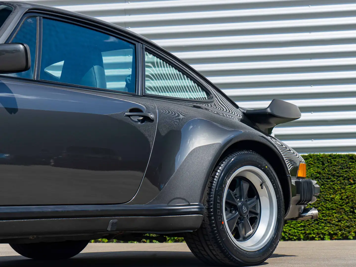 Porsche 930 3.3 Turbo G50 / 5speed / C22 / 1st paint Szürke - 2