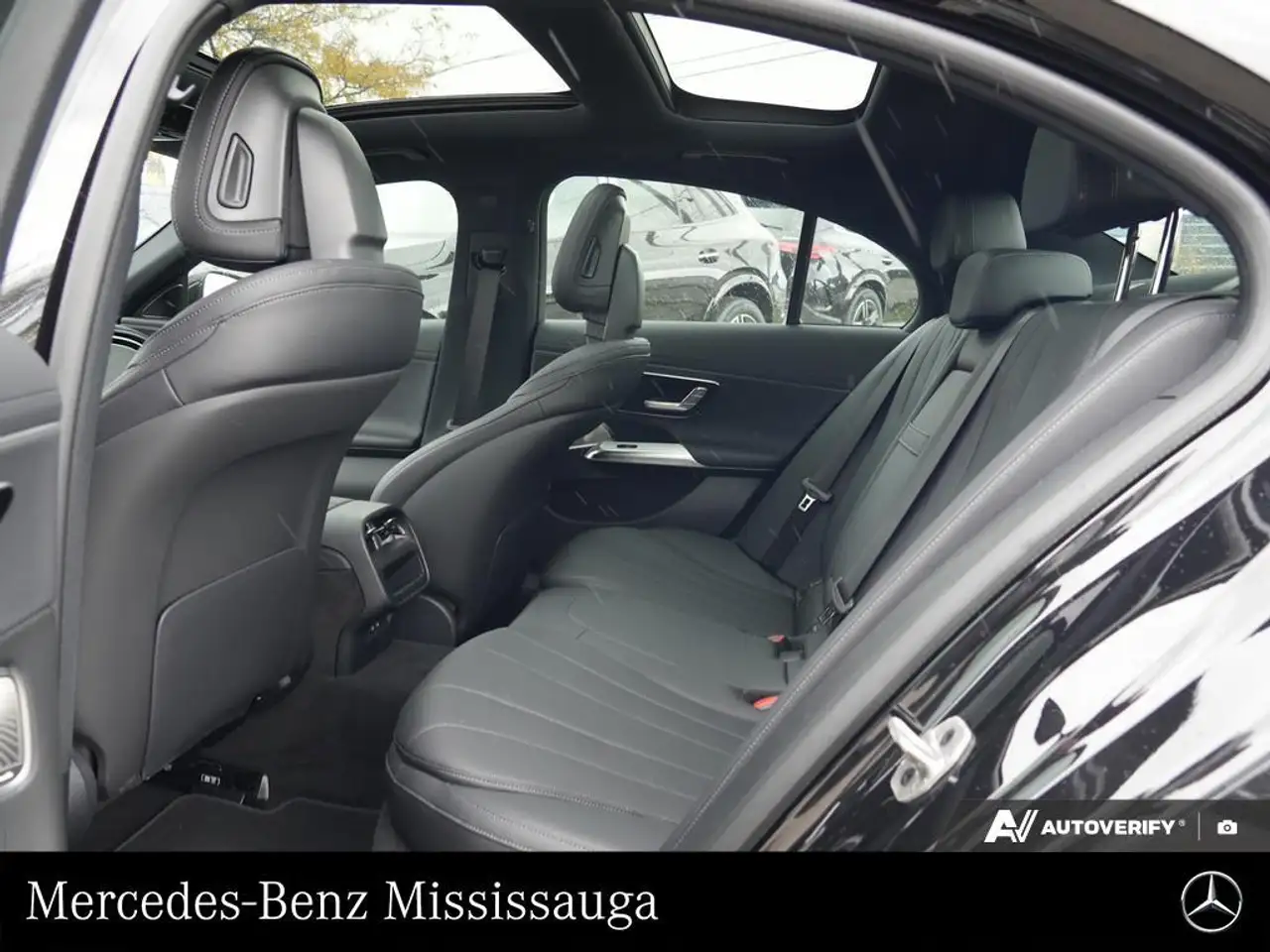 Mercedes-Benz E-Class photo Mercedes-Benz E-Class