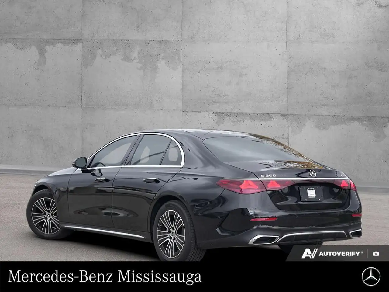 Mercedes-Benz E-Class photo Mercedes-Benz E-Class