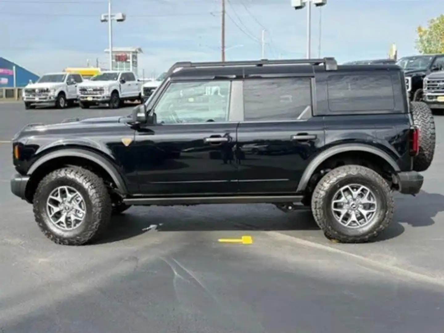 Ford Bronco Negro - 2