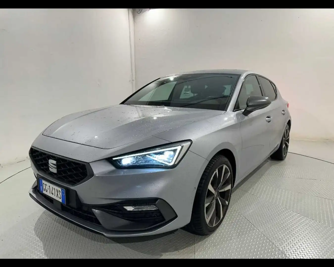 SEAT Leon 1.5 TGI DSG FR Gris - 2