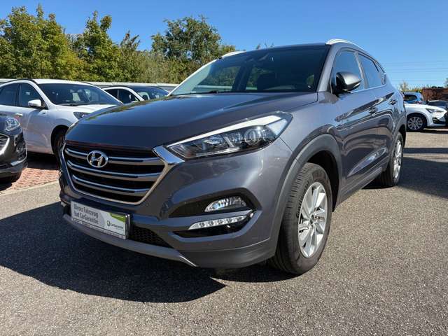 Hyundai TUCSON Style+Anhängerkupplung+Navi