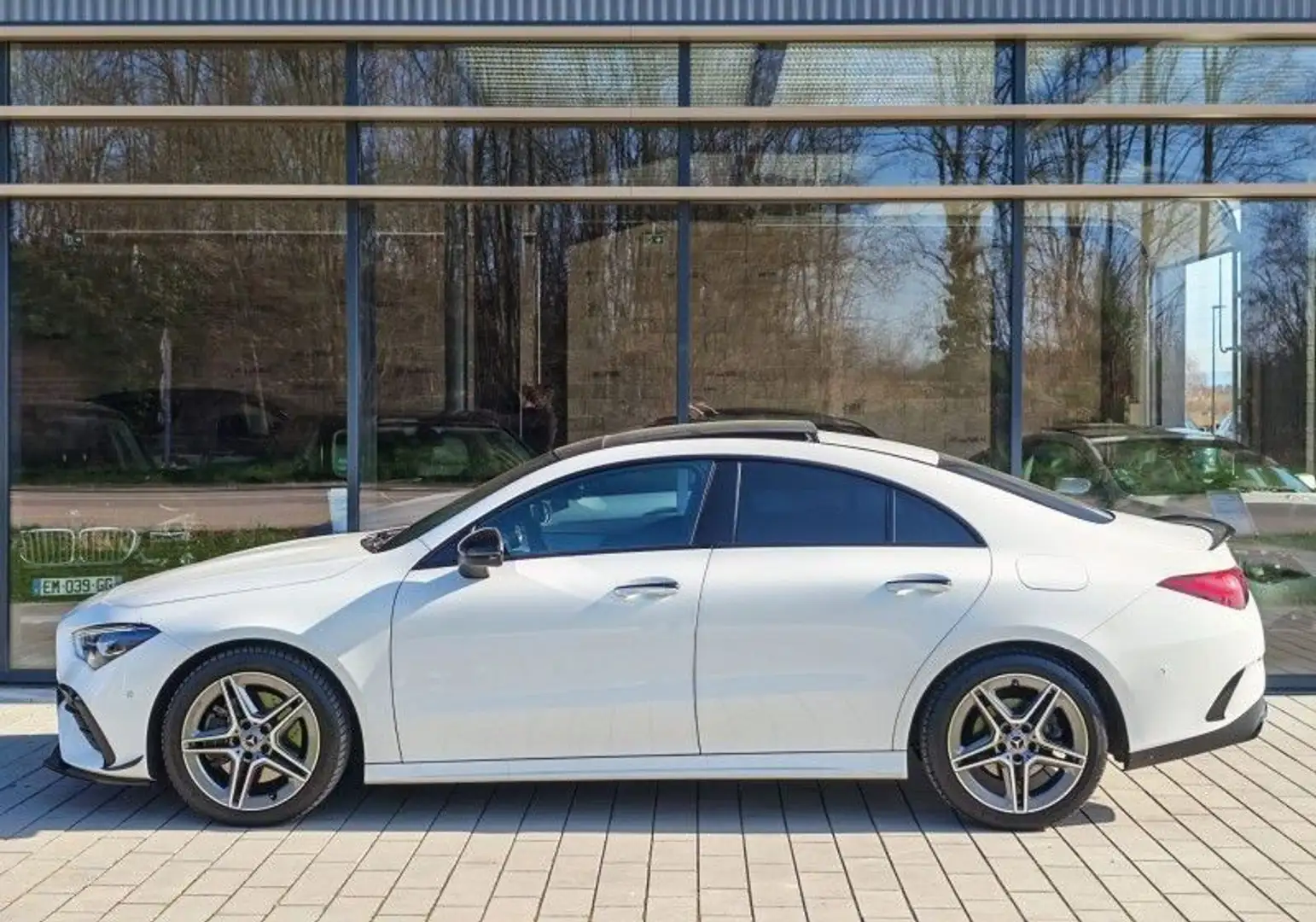Mercedes-Benz CLA 220 Classe Mercedes 220 D 190CH AMG LINE 8G-DCT Weiß - 2