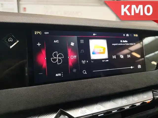 DS Automobiles DS 4 view 19