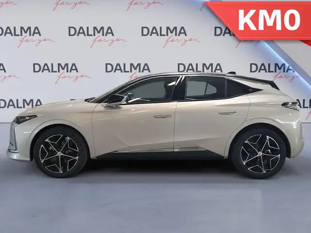 DS Automobiles DS 4 view 2