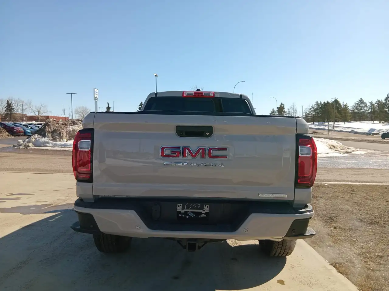 GMC Canyon снимка GMC Canyon