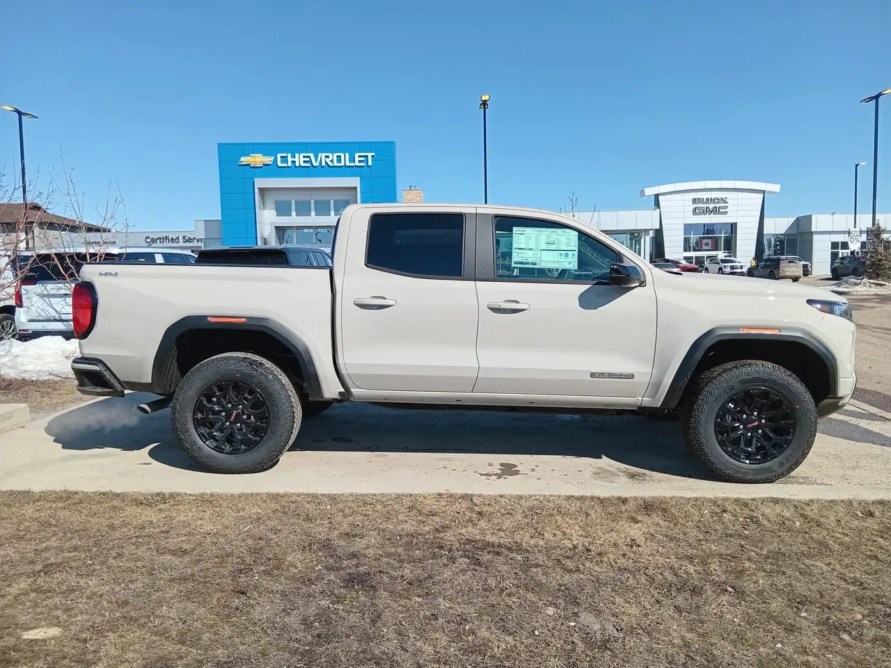 GMC Canyon снимка GMC Canyon
