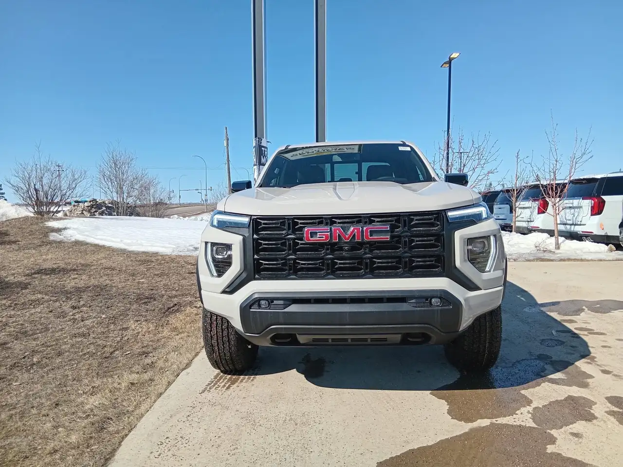 GMC Canyon снимка GMC Canyon