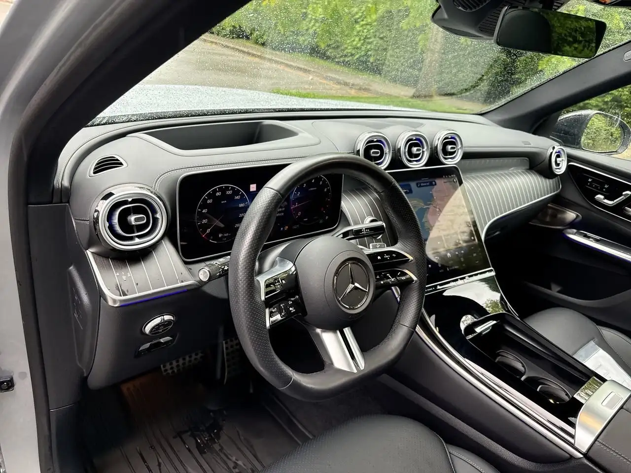 Mercedes-Benz GLC снимка Mercedes-Benz GLC