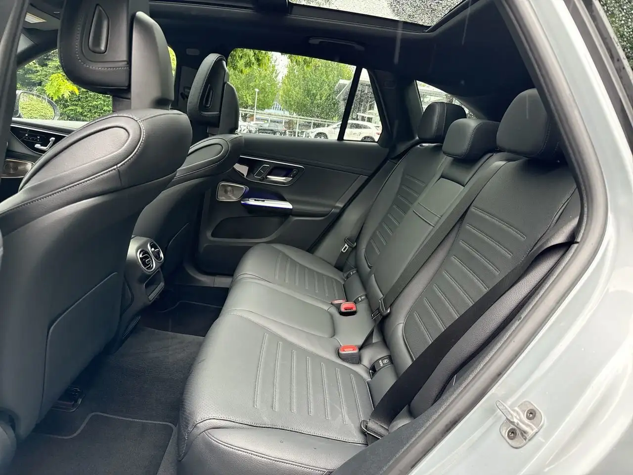 Mercedes-Benz GLC снимка Mercedes-Benz GLC