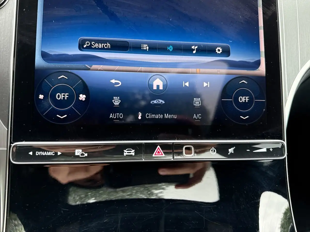 Mercedes-Benz GLC снимка Mercedes-Benz GLC