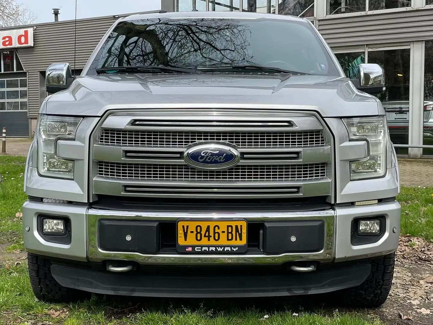 Ford F 150 Ecoboost Platinum srebrna - 2