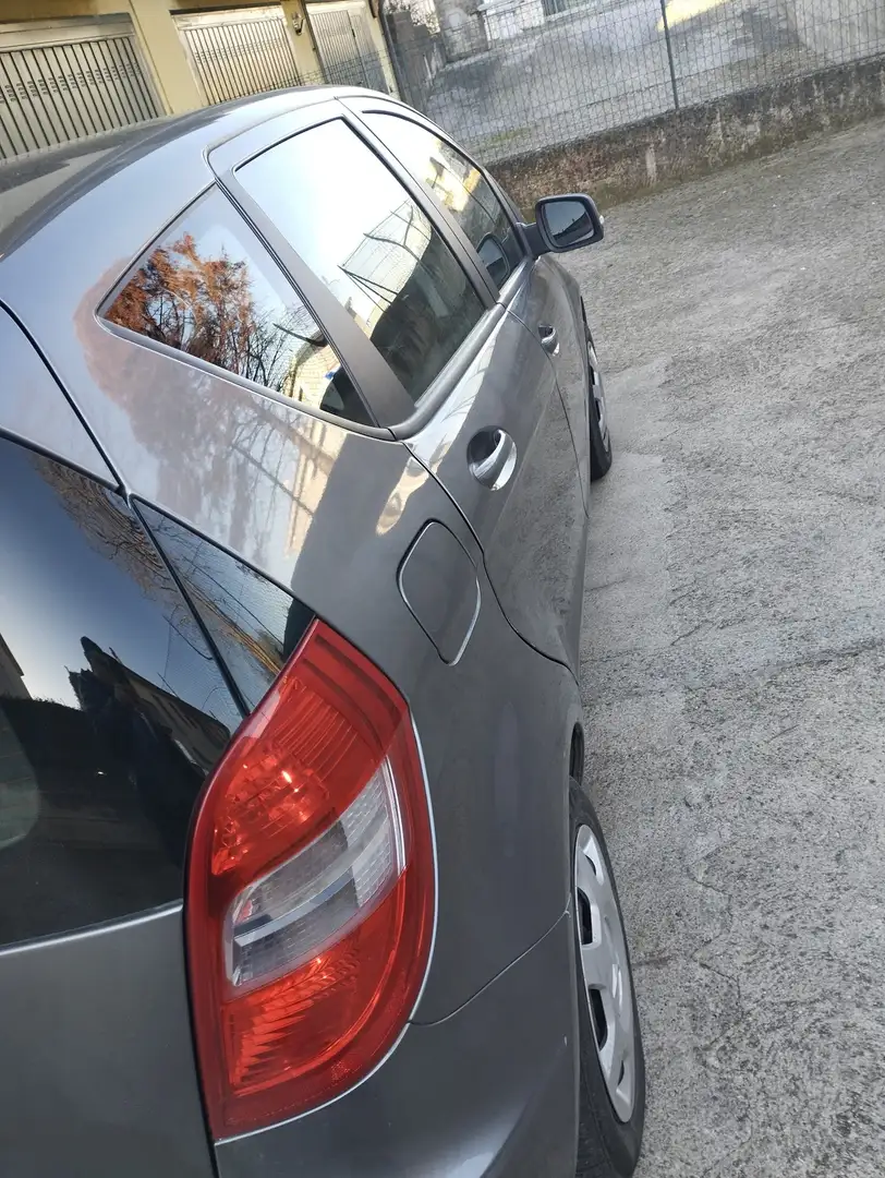 Mercedes-Benz 180 - 2