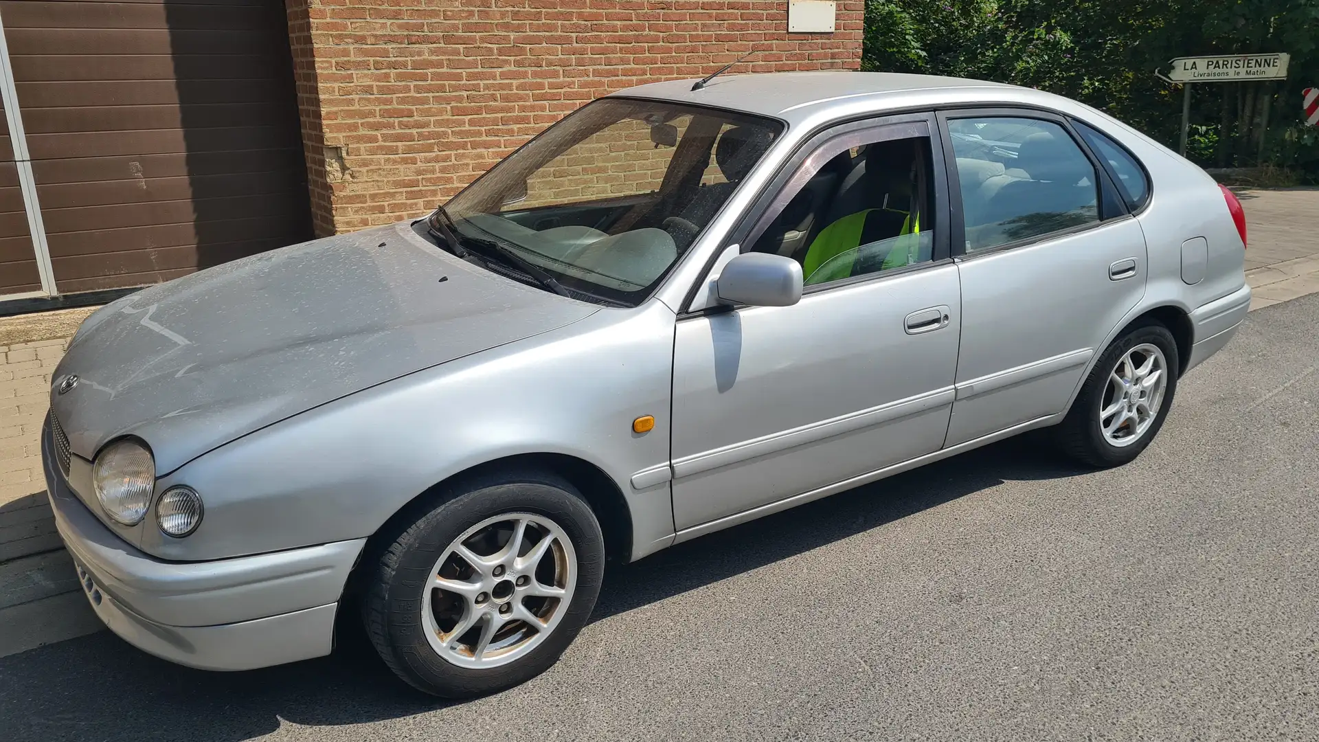 Toyota Corolla 1.3i 16v Linea Luna Grau - 1