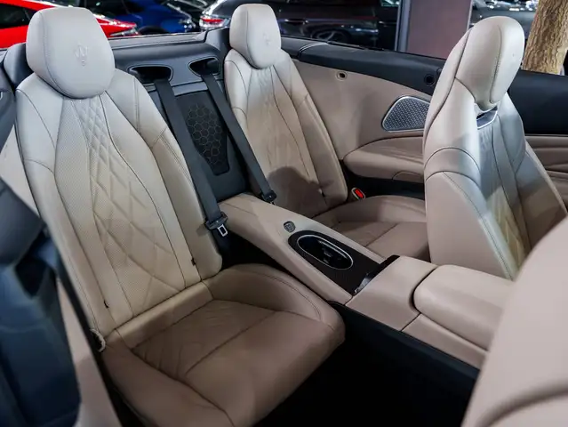 Maserati Grancabrio view 9