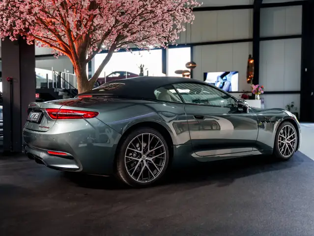 Maserati Grancabrio view 7