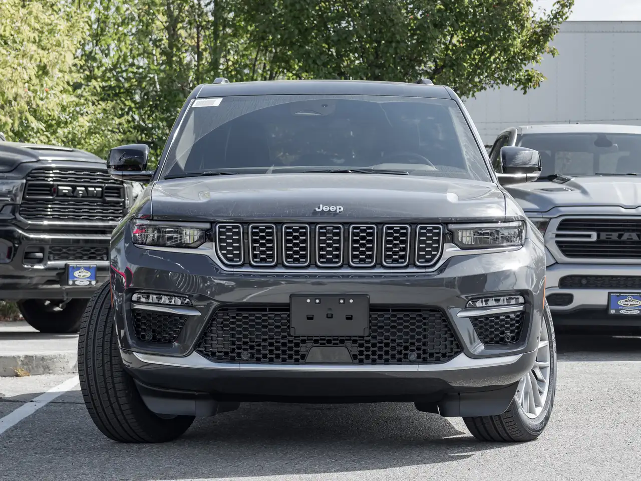 Jeep Grand Cherokee снимка Jeep Grand Cherokee