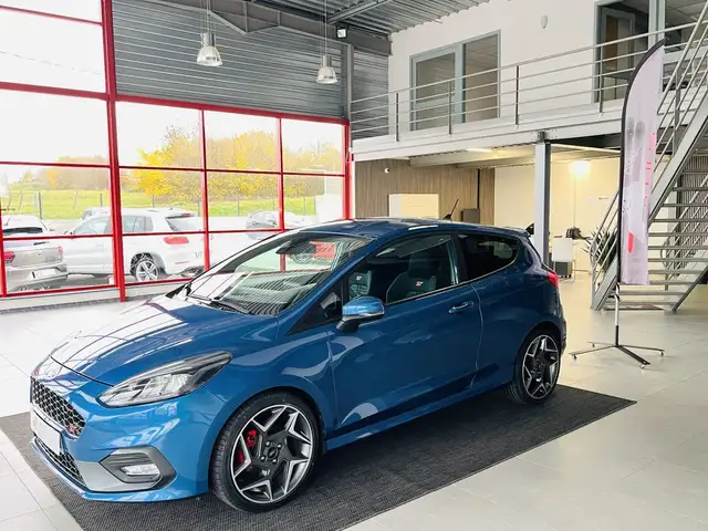 Ford Fiesta ST 1,5 200 PACK PERFORMANCE DIFFERENTIEL LAUNCH CONTROL GPS CAMERA APPLE CARPLAY FEUX HALOGEN