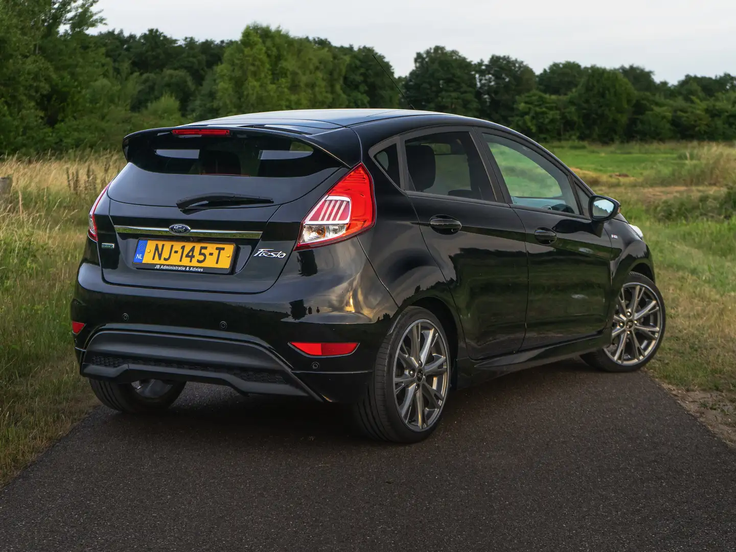 Ford Fiesta Fiesta 1.0 EcoB. ST Line Zwart - 2