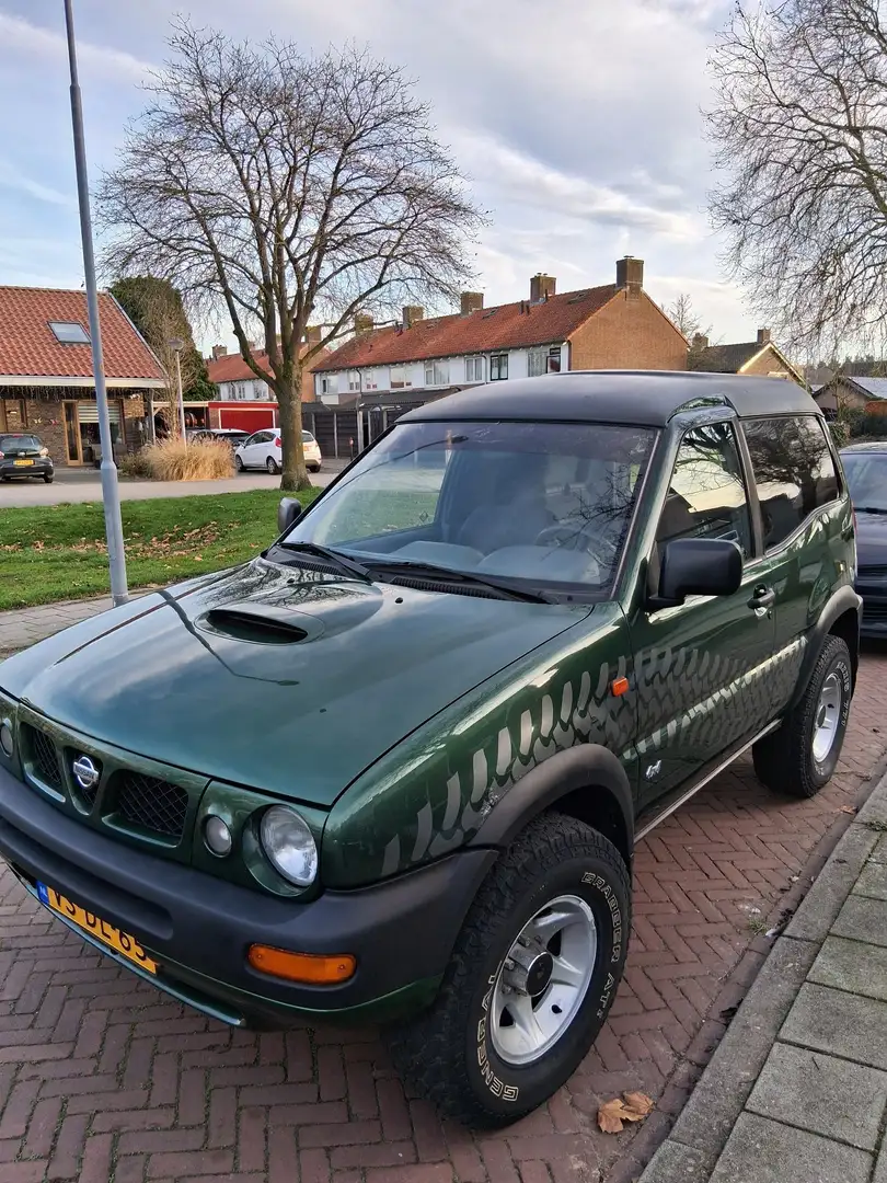 Nissan Terrano 2.7 TDi SR HR Groen - 1