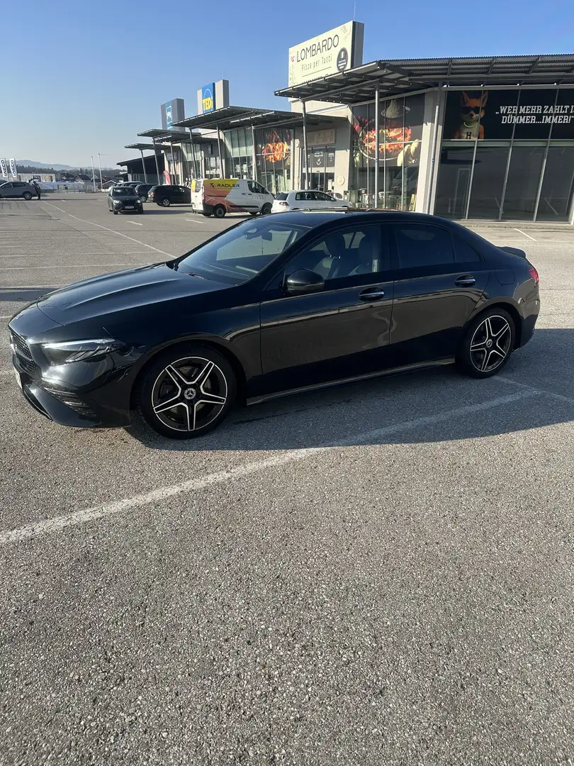 Mercedes-Benz A 220 Limousine 4MATIC Aut. - 1