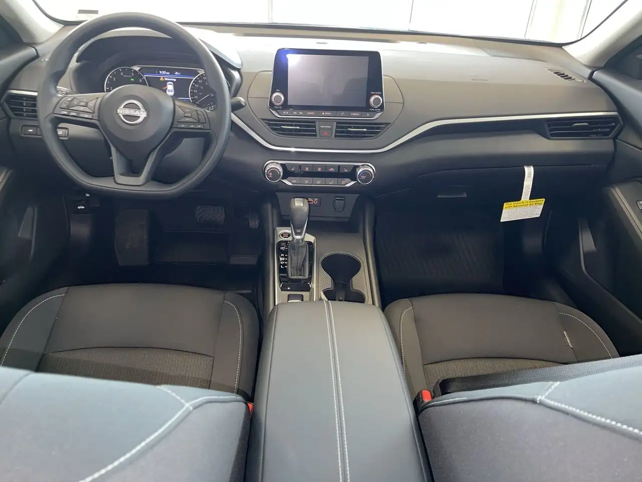 Nissan Altima снимка Nissan Altima