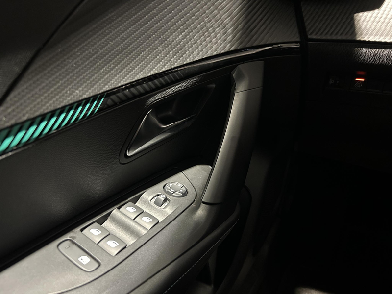 Peugeot 2008 1.2 Allure Pack | Navigatie | Camera | Climate con — photo 13