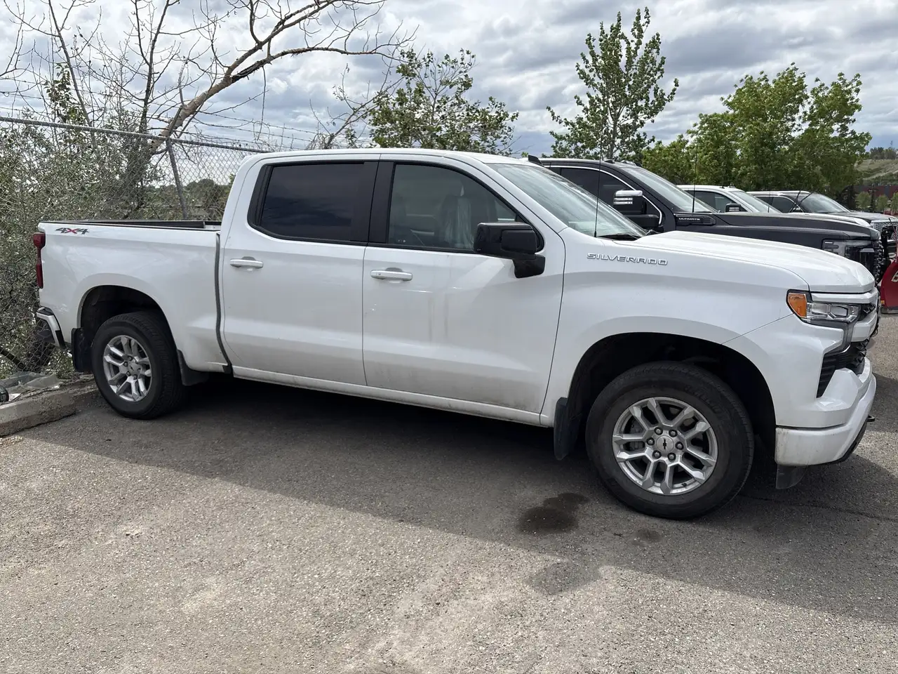 Chevrolet Silverado 1500 снимка Chevrolet Silverado 1500
