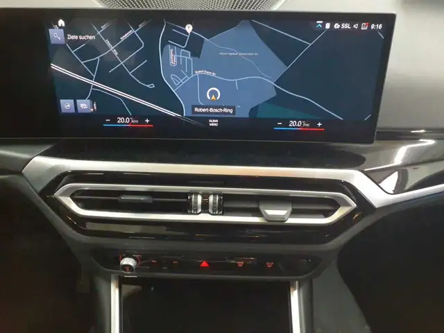 BMW 3 Series view 12