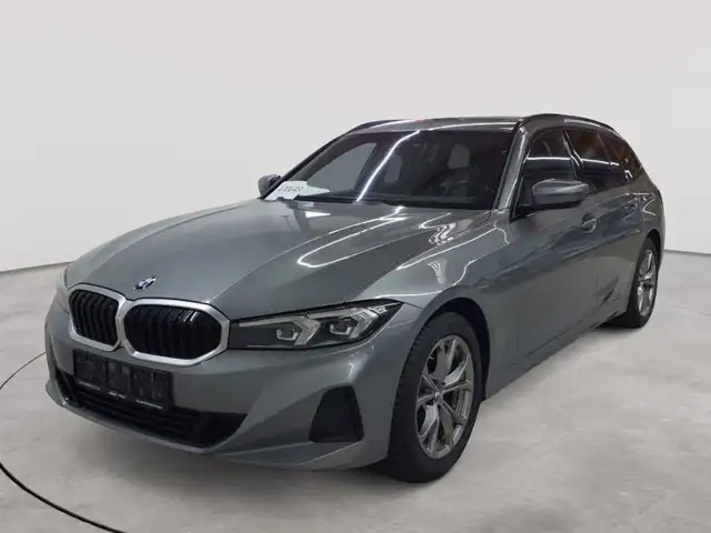 BMW 3 Series view 2
