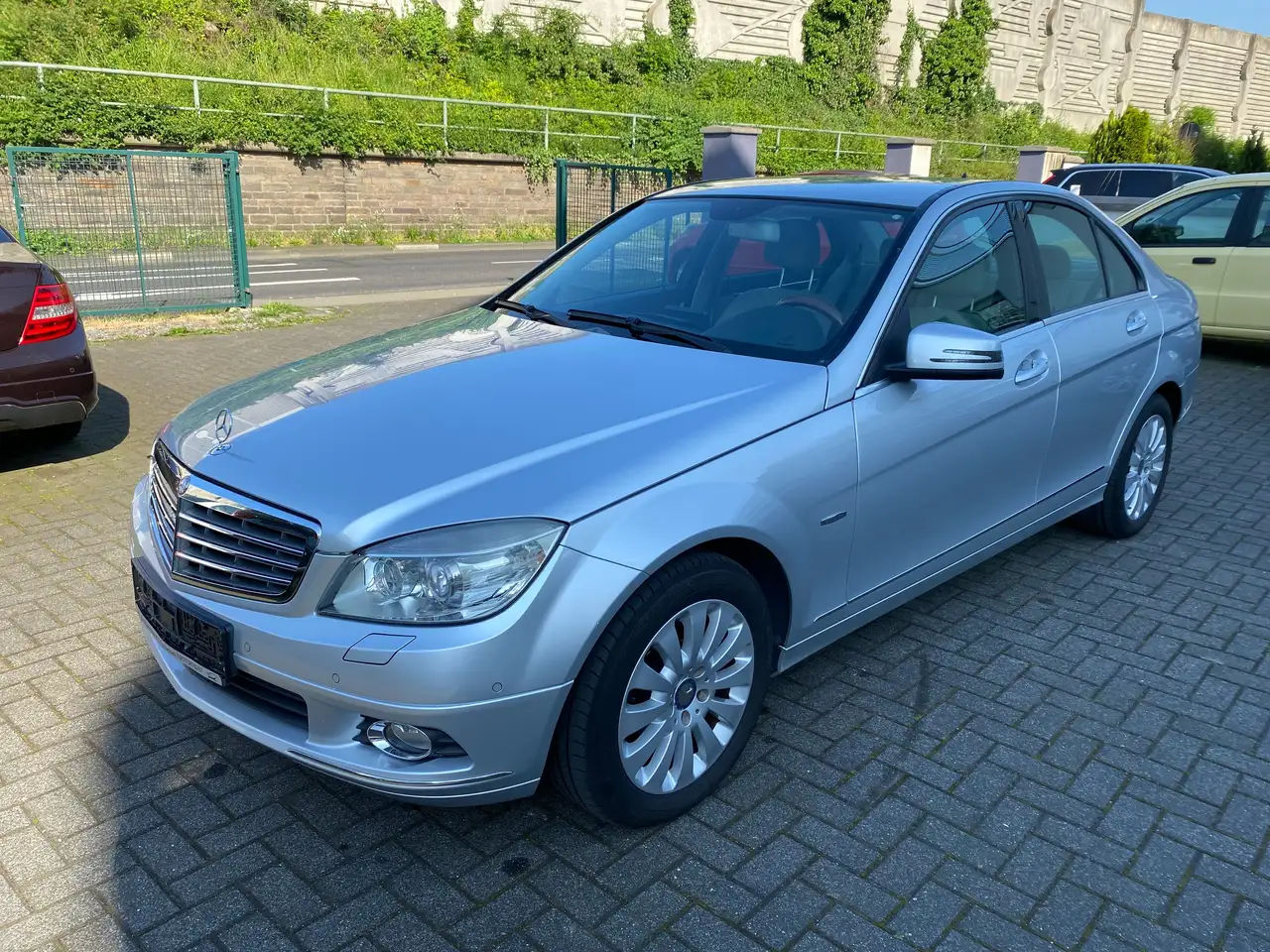 Mercedes-Benz C 230