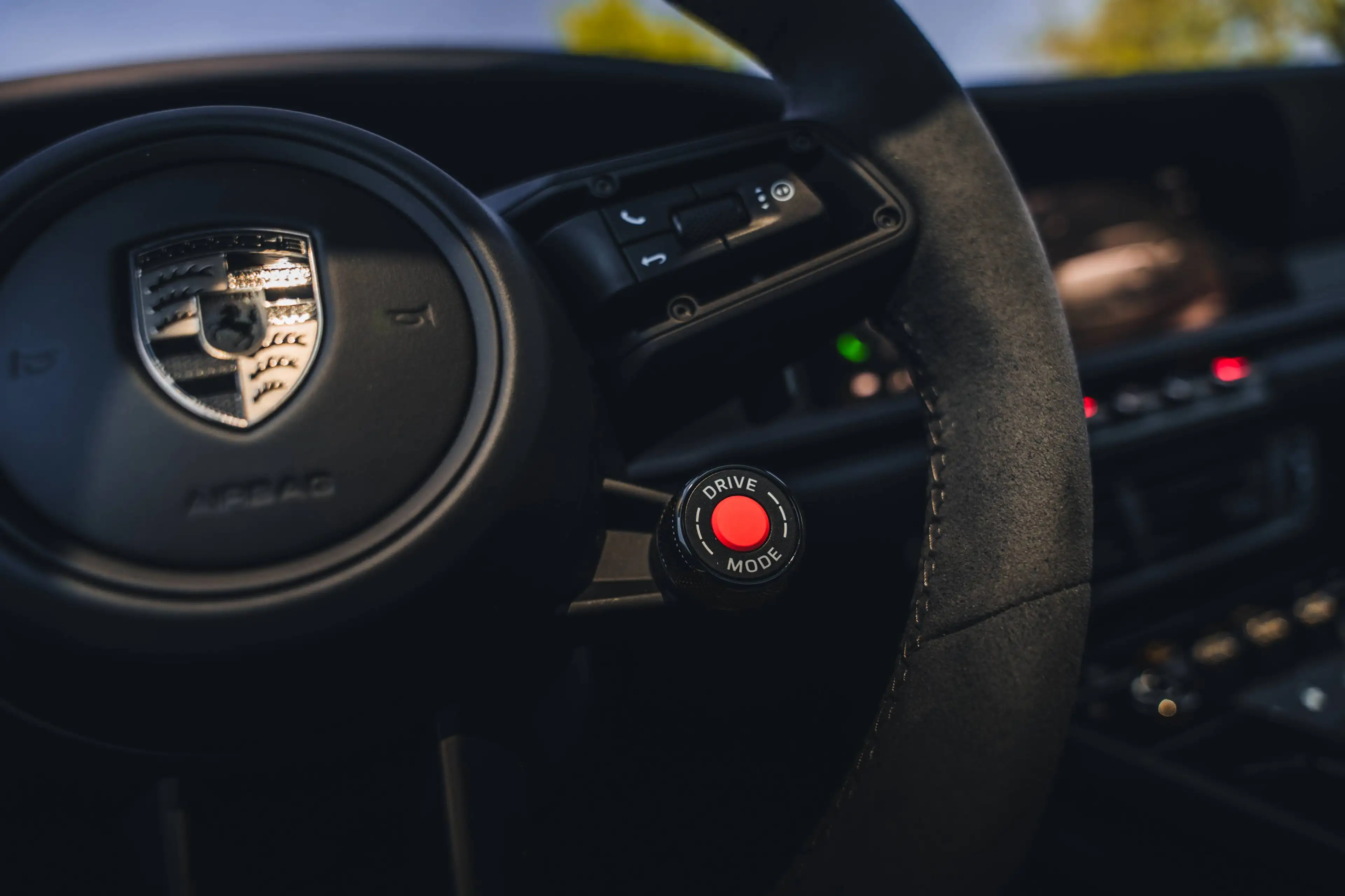Porsche 992 992.2 Turbo S / GT Silver Metallic / Lift / Carbon / BOSE / Pano — photo 14