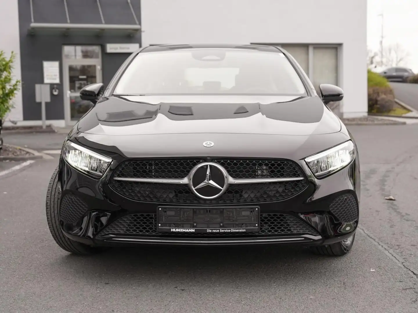 Mercedes-Benz A 250 e Progressive MBUX Navi-Prem. Kamera Schwarz - 2