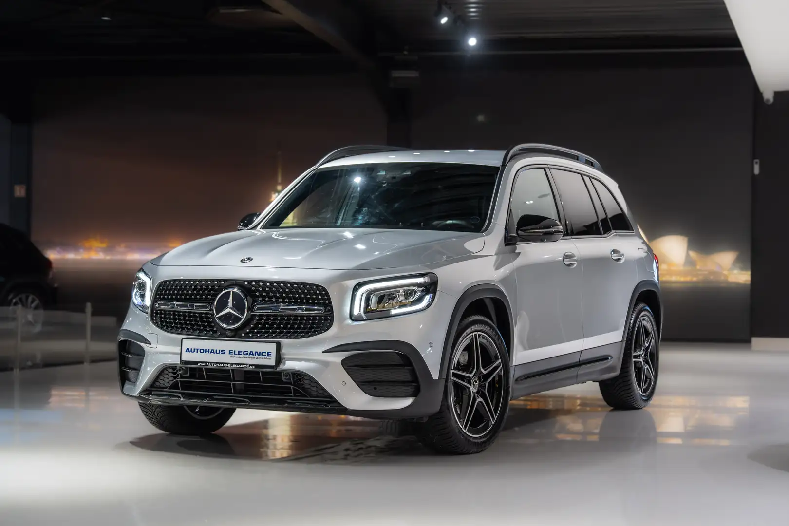 Mercedes-Benz GLB 200 *AMG-LINE*NIGHT-PAKET*360°*HIGH-LED*DCT* Gris - 1