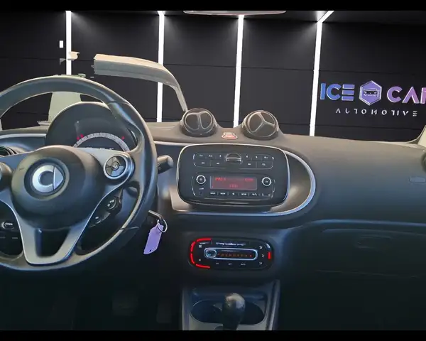 Smart Fortwo view 10