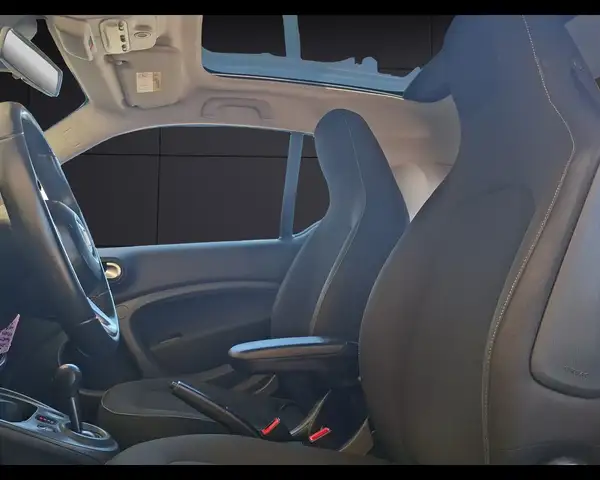 Smart Fortwo view 9
