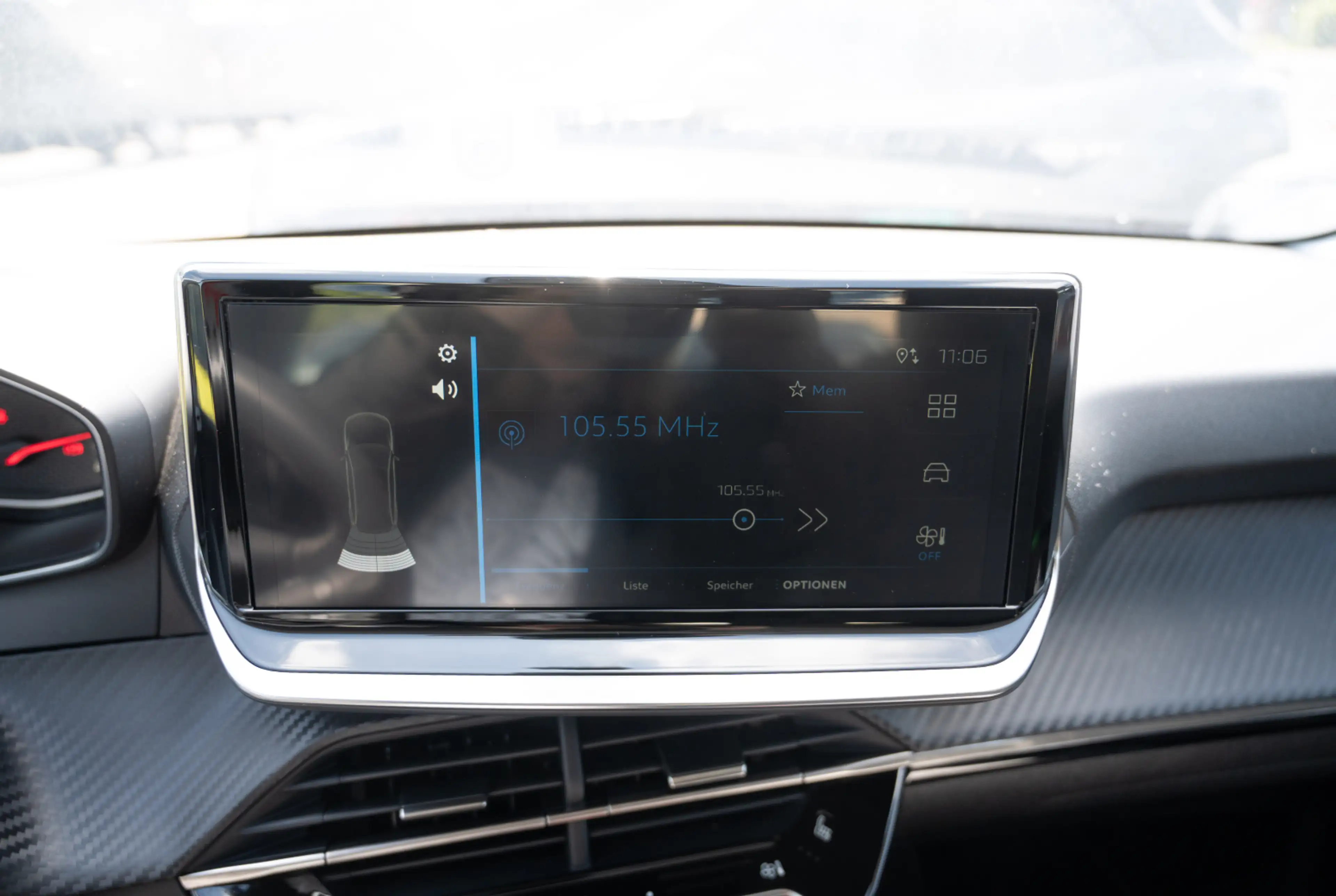 Peugeot 208 Active Pack PureTech 100 *KLIMA*MIRROR-SCREEN*DAB* — photo 8