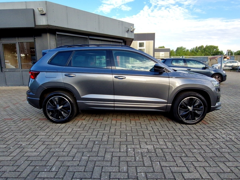 Skoda Karoq 2.0 TDI Sportline 4x4 DSG Matrix Navi AHK — photo 6