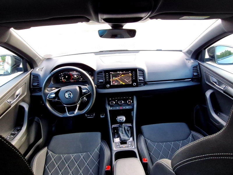 Skoda Karoq 2.0 TDI Sportline 4x4 DSG Matrix Navi AHK — photo 10