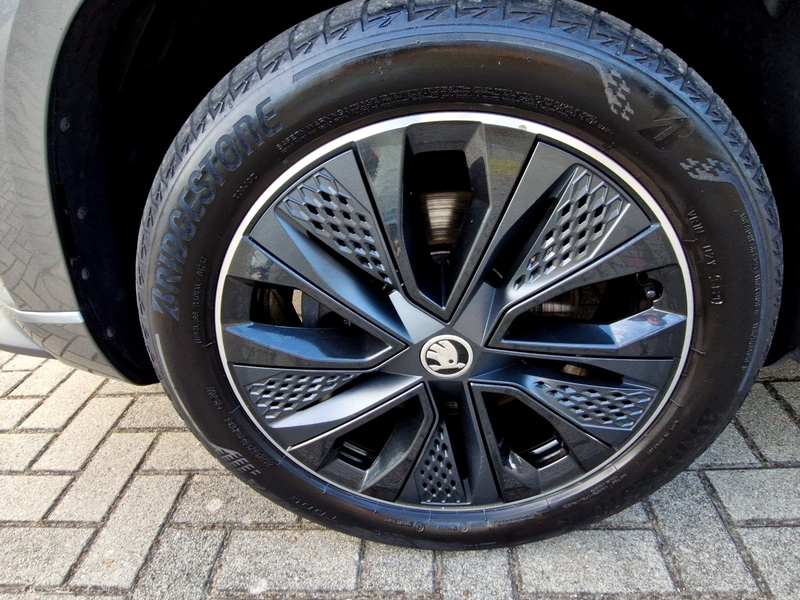 Skoda Karoq 2.0 TDI Sportline 4x4 DSG Matrix Navi AHK — photo 14