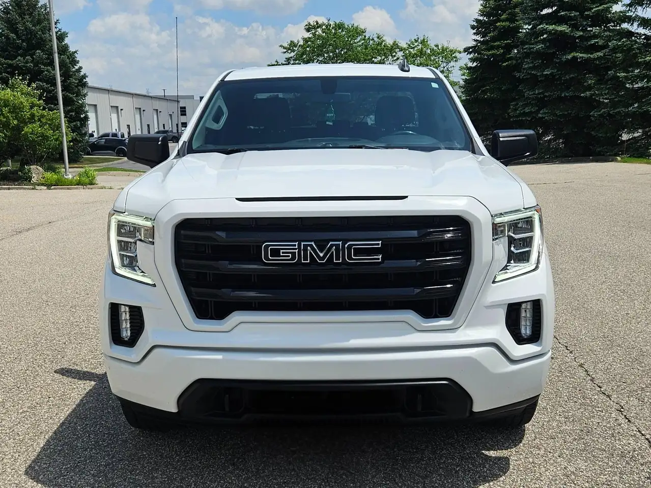 GMC Sierra 1500 photo GMC Sierra 1500