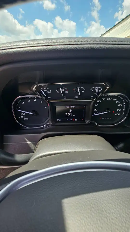 GMC Sierra 1500 photo GMC Sierra 1500